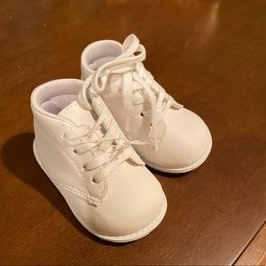Teeny Toes Baby Size 3W White Walking Shoes NEW